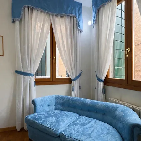 Διαμέρισμα Original Home, Juliet Balcony Canal View Βενετία