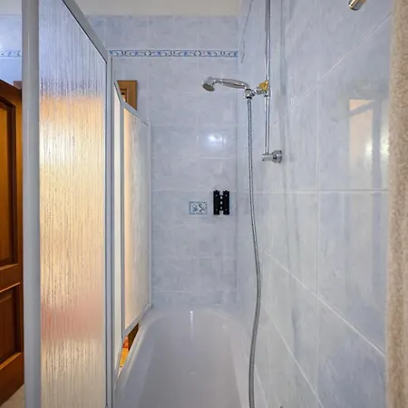 Original Home, Juliet Balcony Canal View Apartman Velence
