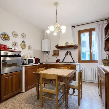 Original Home, Juliet Balcony Canal View Daire Venedik